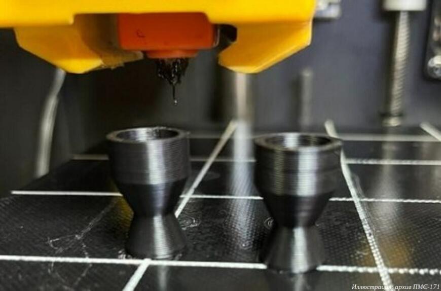 Простые 3D-печатные приспособления упростили нанесение надписей на подвижные составы РЖД